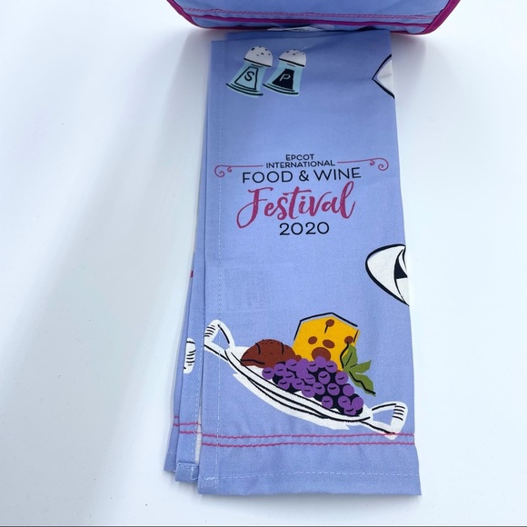 Disney Minnie Queen Of Cuisine Dish Towel - Picture 4 of 6